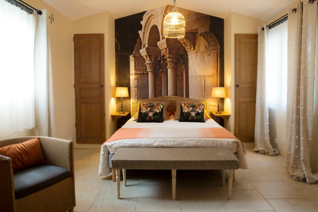 Sous Les Platanes B&B Chateaurenard Bagian luar foto